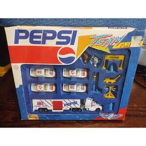PEPSI COLLECTION SERIES VINTAGE DIE CAST METAL TEAM PLAYSETS BRAND NEW
